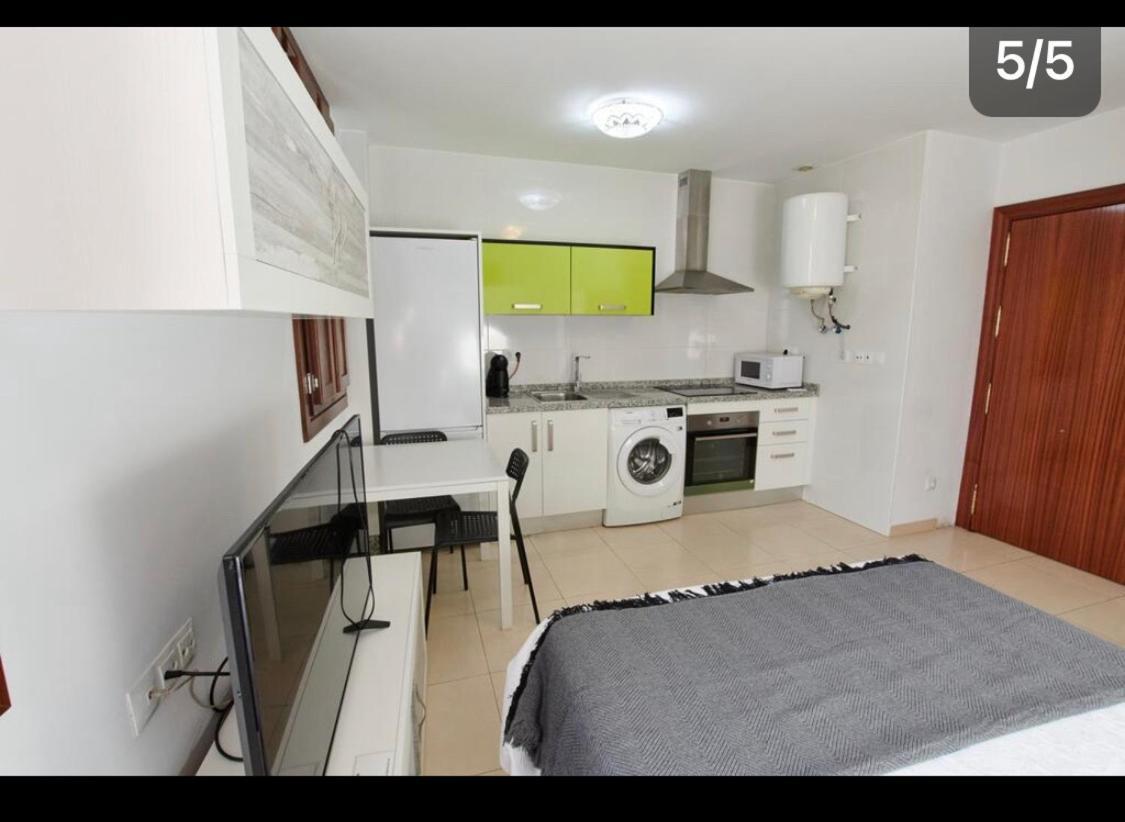 Aparthotel Elvira 50 *